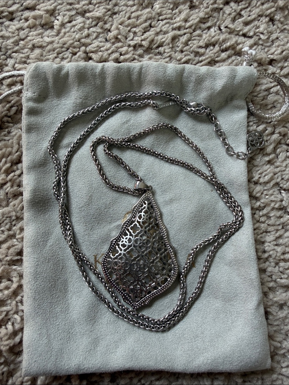 Kendra Scott Silver Filigree Pendant Necklace
